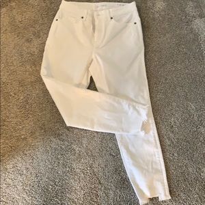 Lift curvy crop jeans